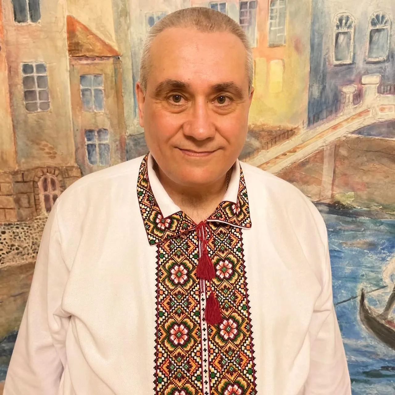Михайло